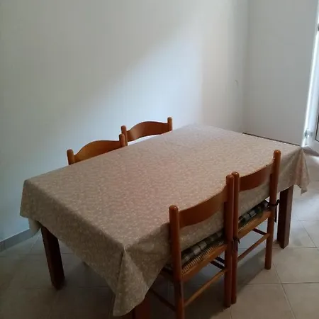 Апартаменты Anita Hure Хвар