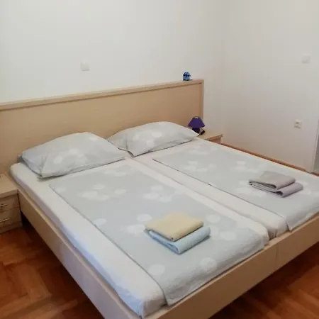 Апартаменты Anita Hure Хвар